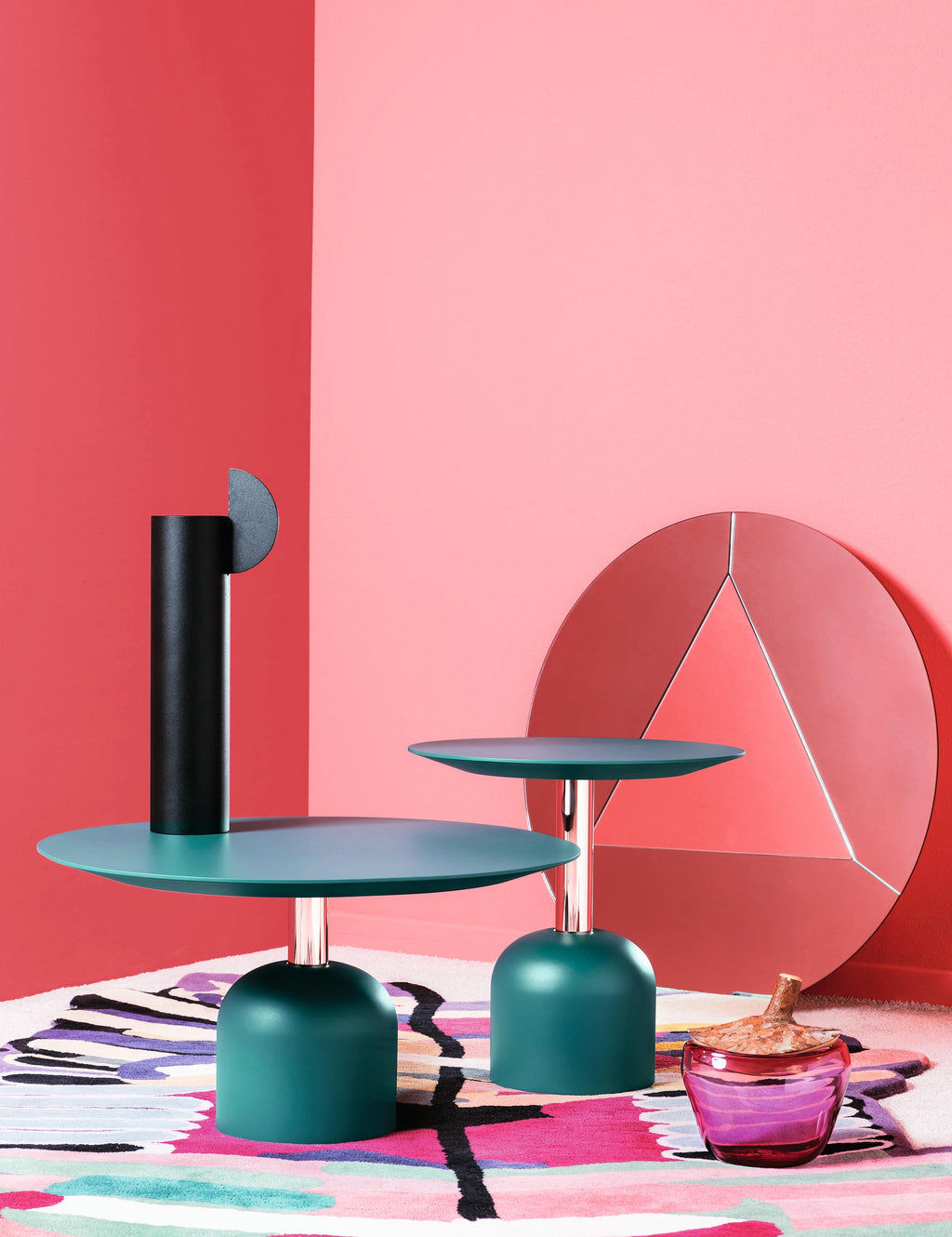 https://a.1stdibscdn.com/illo-round-table-with-copper-column-by-miniforms-lab-for-sale-picture-4/12330573/f_178342811580882450495/Illo_Coffee_Table_3_master.jpg