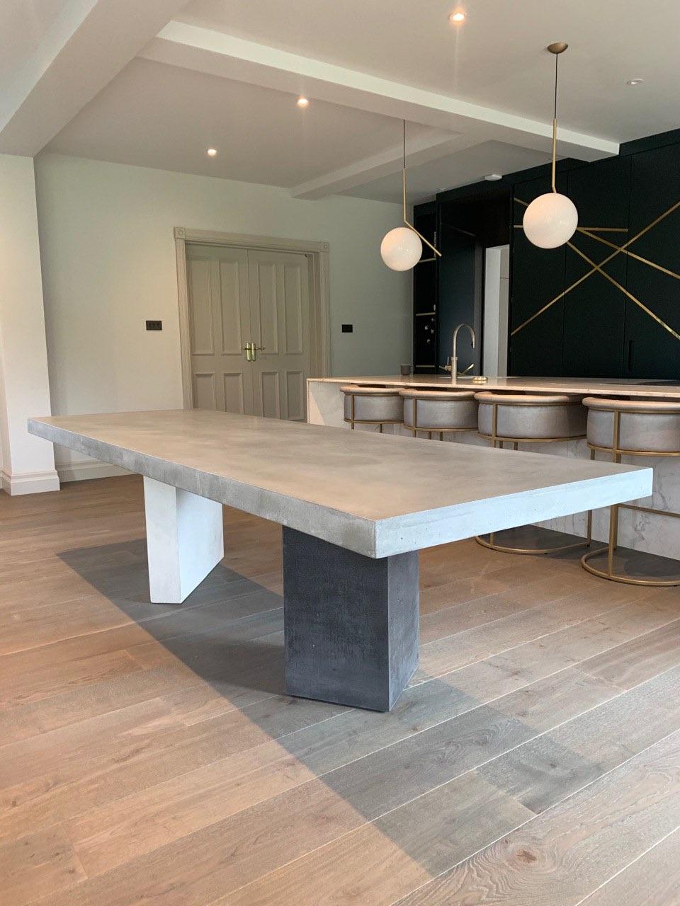https://a.1stdibscdn.com/21st-century-euclide-concrete-dining-table-100-handmade-in-italy-for-sale-picture-7/f_38941/f_126561121651664591546/Image_1_master.jpg
