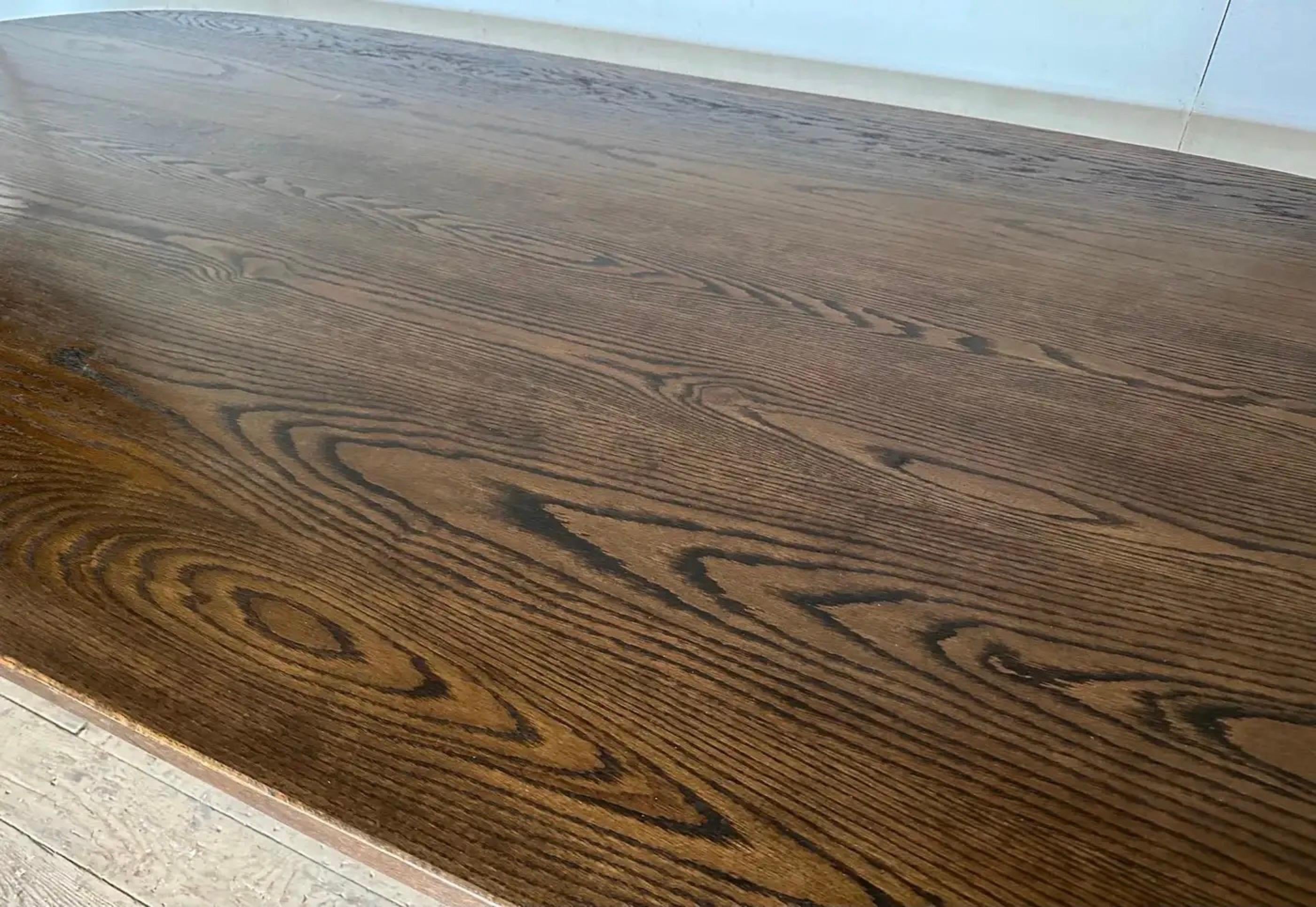 https://a.1stdibscdn.com/custom-oval-oak-top-with-metal-base-dining-table-base-for-sale-picture-5/f_8334/f_440341321741898169744/Image_4_master.jpg