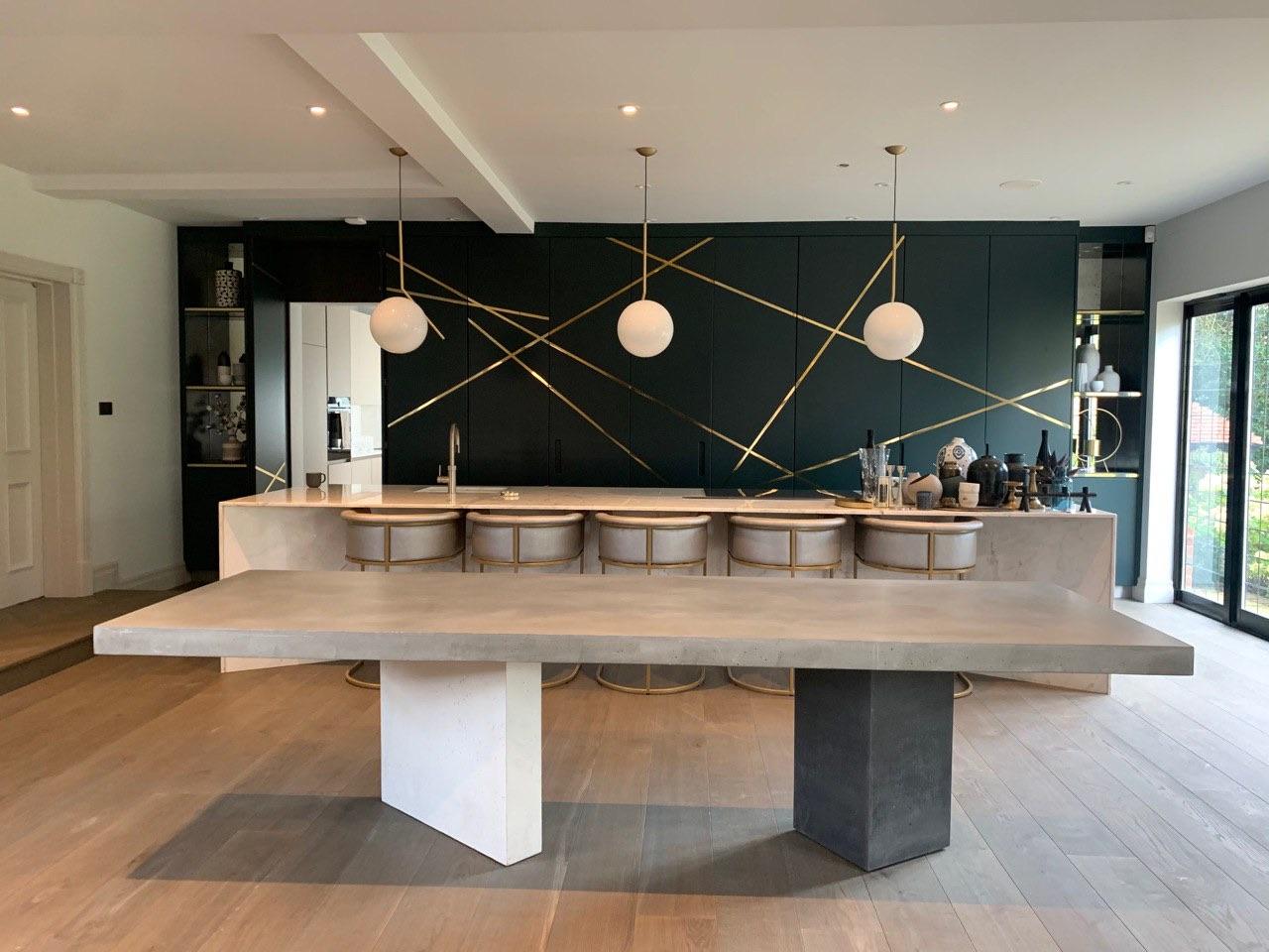 https://a.1stdibscdn.com/21st-century-euclide-concrete-dining-table-100-handmade-in-italy-for-sale-picture-6/f_38941/f_126561121651664655180/Image_5_master.jpg