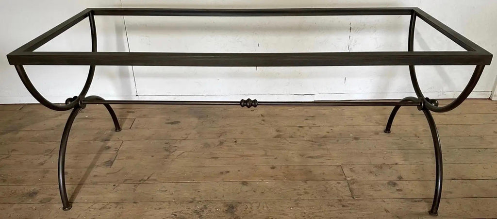 https://a.1stdibscdn.com/custom-oval-oak-top-with-metal-base-dining-table-base-for-sale-picture-9/f_8334/f_440341321741898170044/Image_8_master.jpg