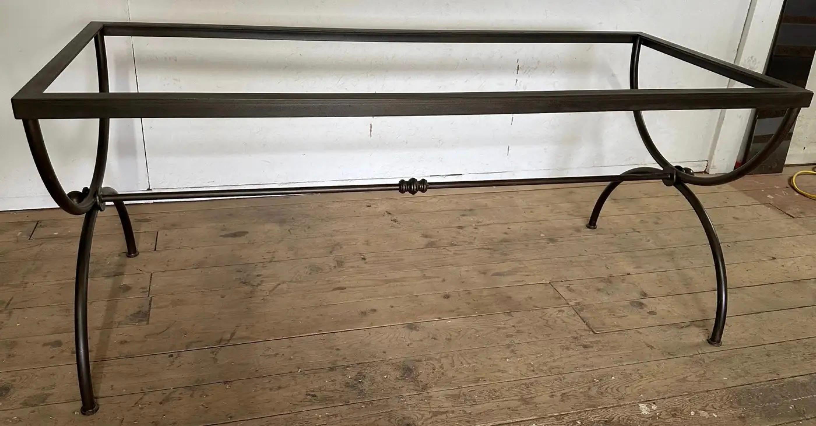 https://a.1stdibscdn.com/custom-oval-oak-top-with-metal-base-dining-table-base-for-sale-picture-11/f_8334/f_440341321741898170474/Image_master.jpg