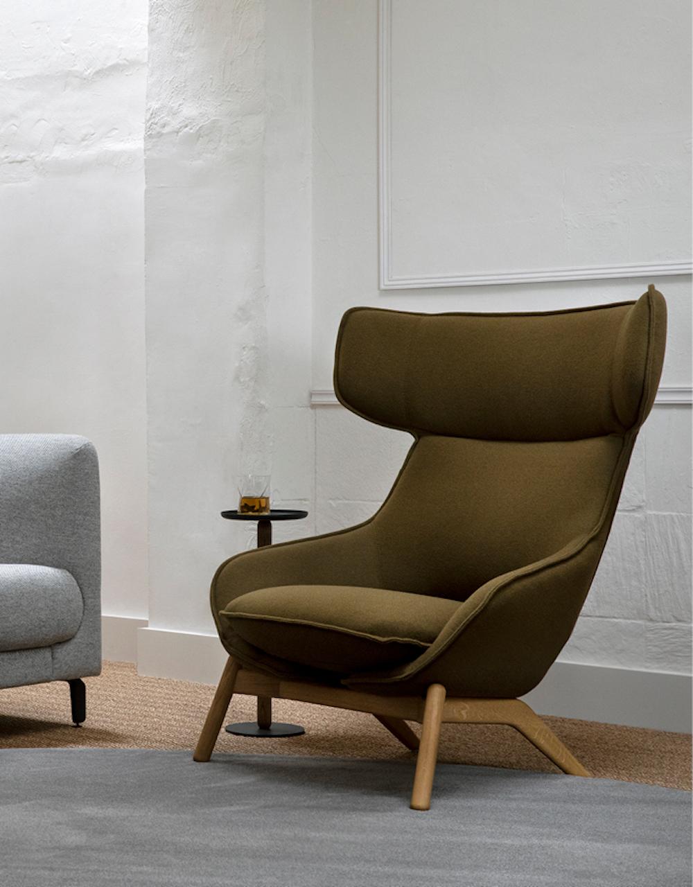 https://a.1stdibscdn.com/customizable-artifort-kalm-comfort-lounge-chair-by-patrick-norguet-for-sale-picture-6/f_44642/f_142631711667172410088/Inspiratie_foto_Kalm_509x652px40_master.jpg