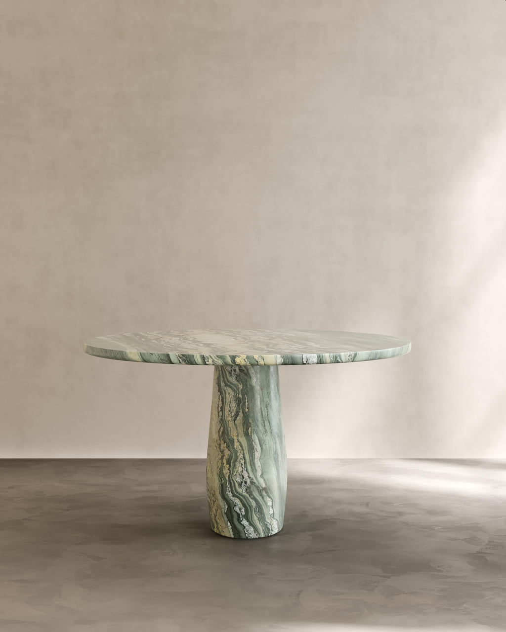 https://a.1stdibscdn.com/paloma-editions-raffaella-dining-table-ii-cippolino-marble-for-sale-picture-2/f_106592/f_486815021770332142303/Isola_II_Cippolino_Marble_master.jpg