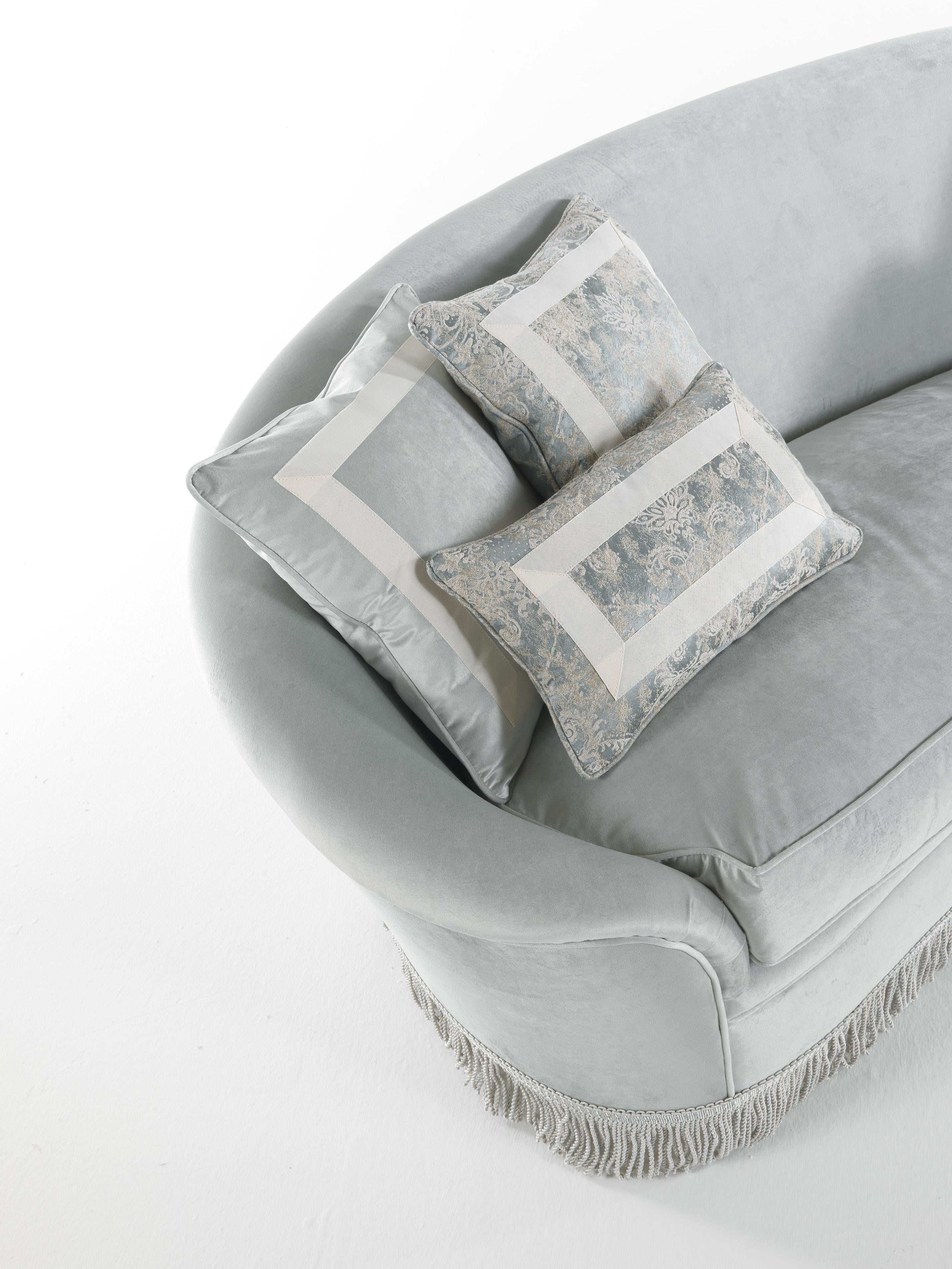 https://a.1stdibscdn.com/jumbo-collection-pleasure-3-seater-sofa-in-wood-and-velvet-for-sale-picture-5/12330573/f_190669621589441556860/JC_PLEASURE_3_seater_sofa_4_master.jpg