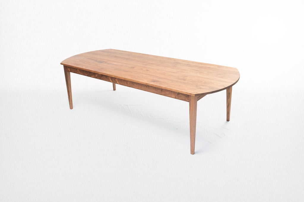 https://a.1stdibscdn.com/adair-table-refined-english-rustic-dining-table-in-walnut-for-sale-picture-8/f_53722/f_274421421645198430734/JFD03789_Edit_master.jpg
