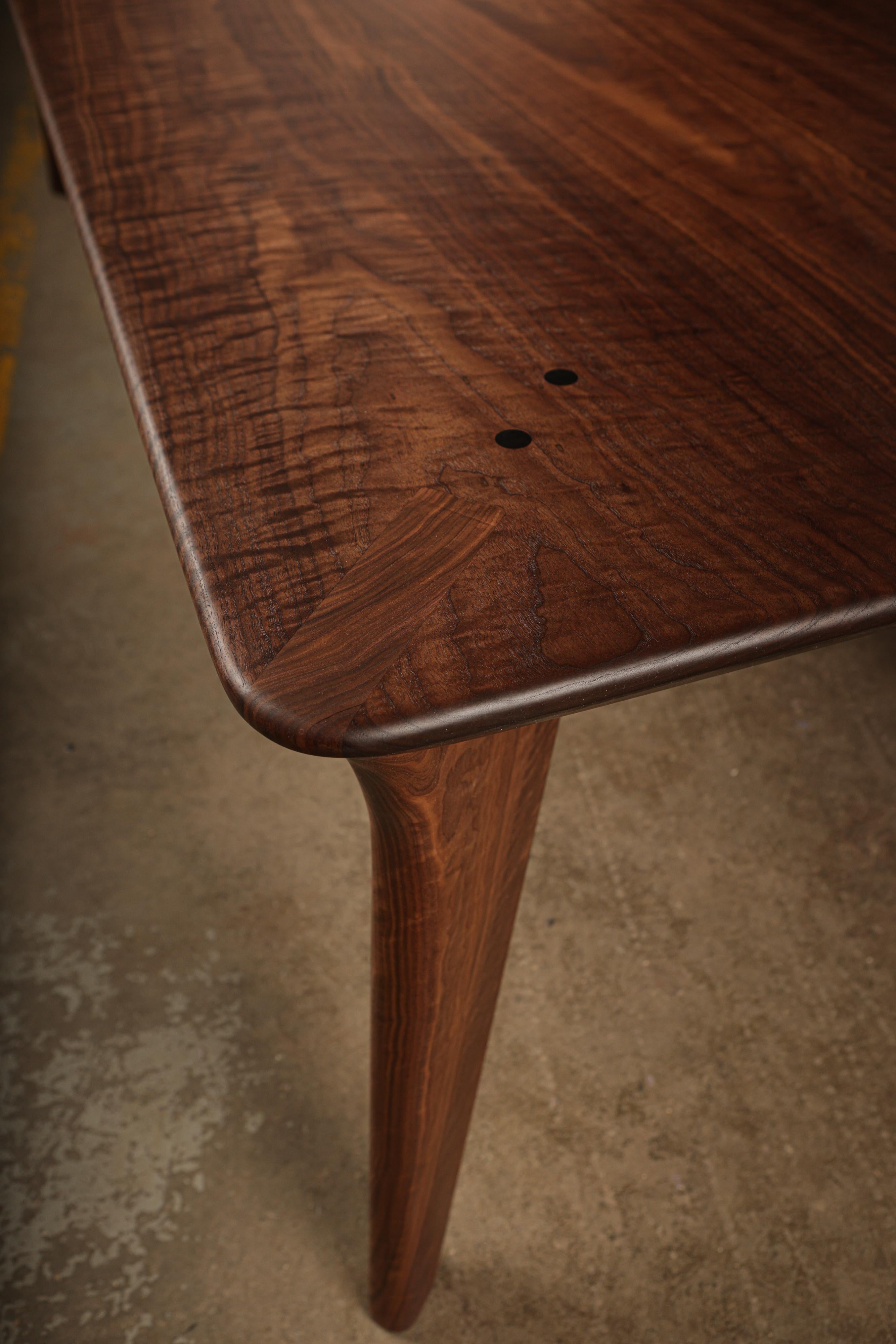 https://a.1stdibscdn.com/voeg-dining-table-figured-black-walnut-ready-to-ship-for-sale-picture-2/f_51472/f_270383321642974430769/JJ8A1621_master.jpg