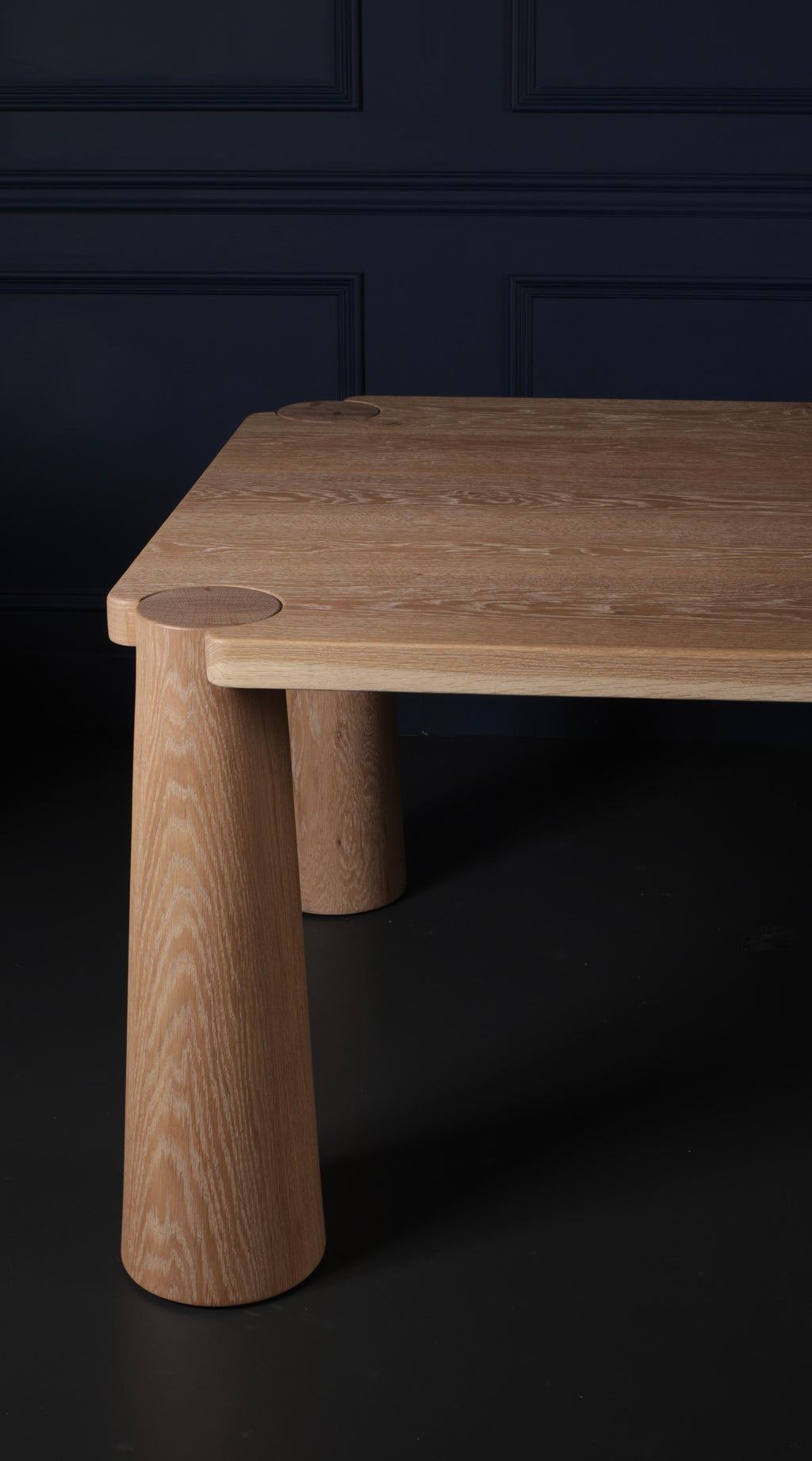 https://a.1stdibscdn.com/stor-dining-table-solid-white-oak-with-exposed-joinery-for-sale-picture-4/f_51472/f_297003821658532365653/JJ8A6230_2_master.jpeg