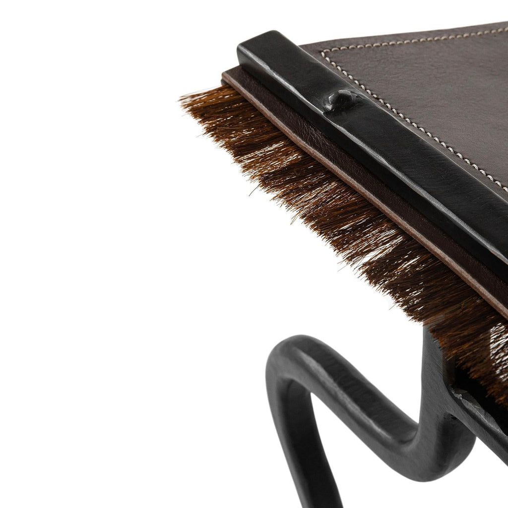 https://a.1stdibscdn.com/bench-organic-contemporary-blackened-steel-and-saddle-leather-with-horsehair-for-sale-picture-7/f_30173/f_350227221768698593539/JMS053023_LeatherStool_4_byNB_master.jpg