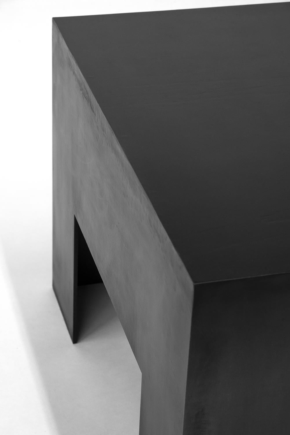 https://a.1stdibscdn.com/coffee-table-monumental-modern-contemporary-geometric-blackened-steel-large-for-sale-picture-4/f_30173/f_470615321760557414908/JMS101524_Zabin_Custom_Coffee_Table_04_master.jpg