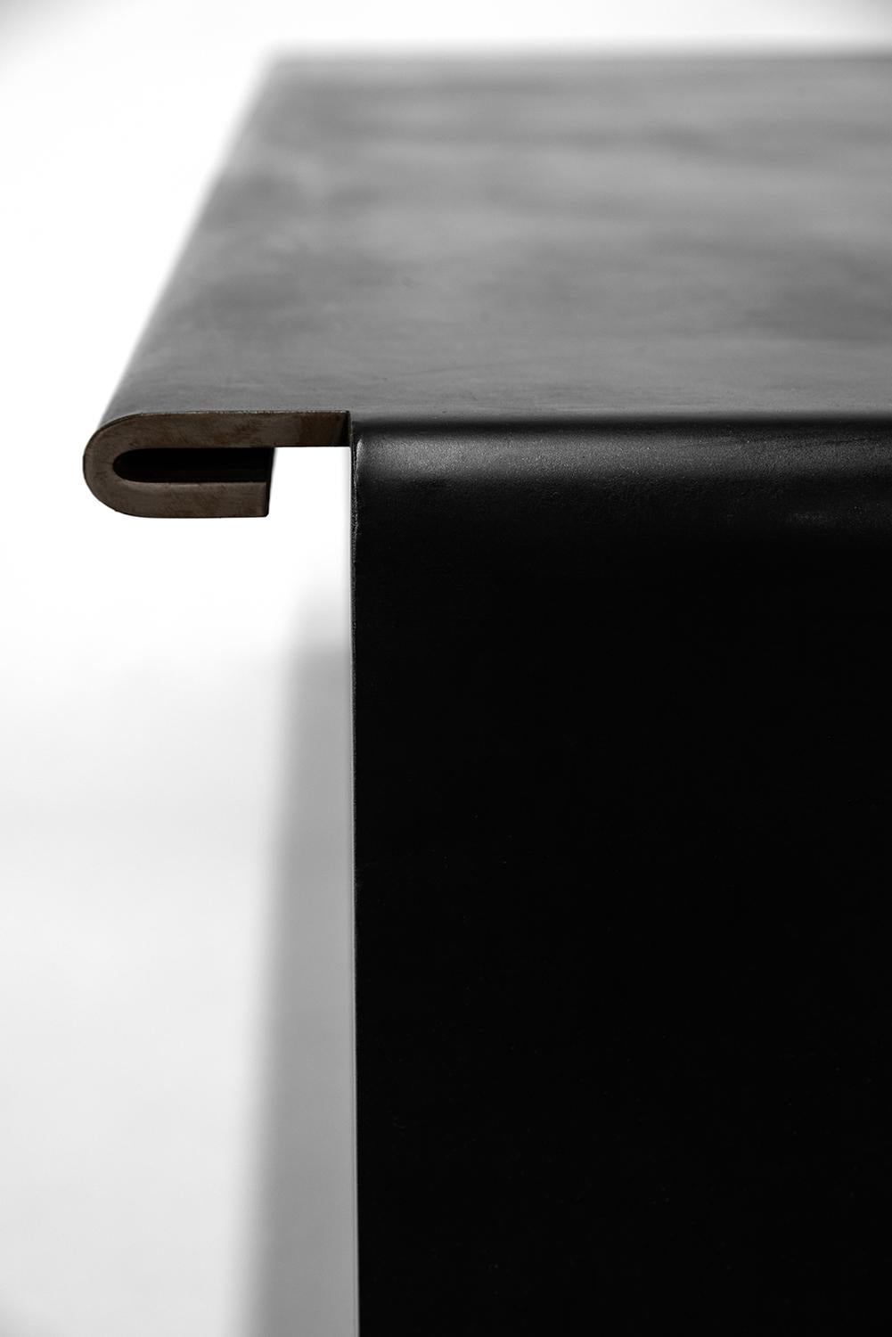 https://a.1stdibscdn.com/olsen-kundig-coffee-table-contemporary-modern-handmade-blackened-steel-large-for-sale-picture-4/f_30173/f_442468121743096638996/JMS110724_chapman_coffee_table_04_master.jpg