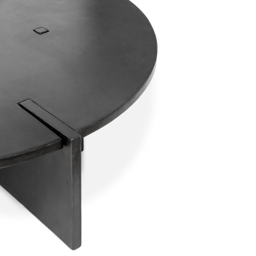 https://a.1stdibscdn.com/coffee-table-round-modern-contemporary-handmade-blackened-steel-waxed-large-for-sale-picture-6/f_30173/f_350235721768794656274/JMS2023_table20_03_byNB_master.jpg