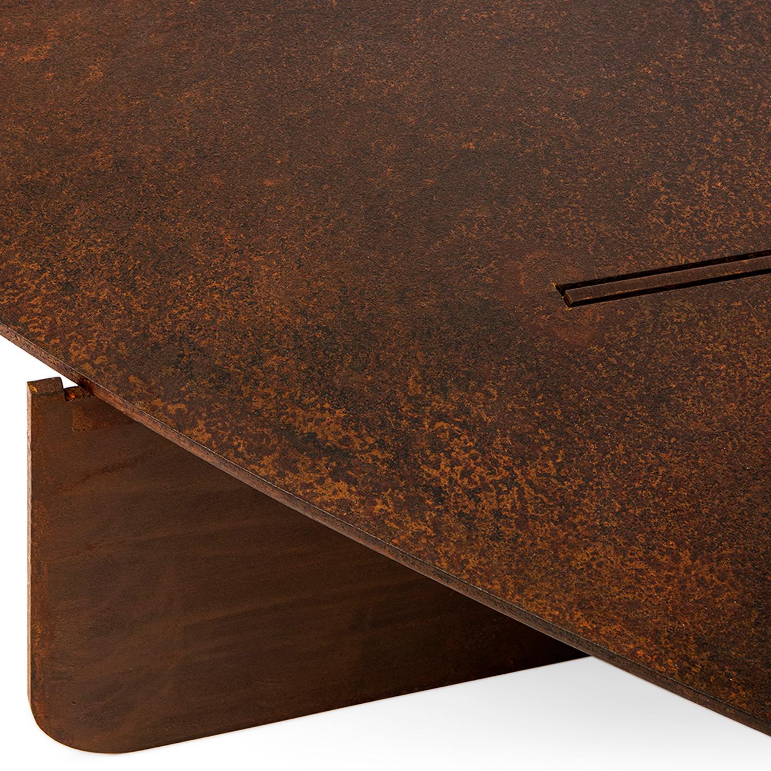 https://a.1stdibscdn.com/circular-coffee-table-unique-organic-rust-modern-contemporary-corten-steel-for-sale-picture-3/f_30173/f_350947821775012734641/JMS_Table15_Rust_2_112322_master.jpg
