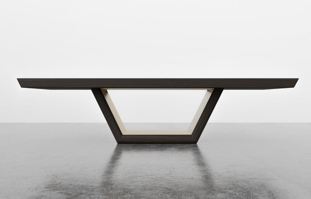 https://a.1stdibscdn.com/jolie-dining-table-for-sale-picture-2/f_33283/f_165196221571357904739/JOLIE_DINING_TABLE0001_master.JPG