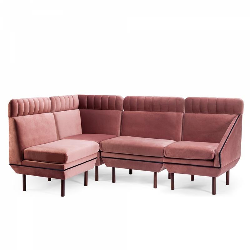 https://a.1stdibscdn.com/agnes-m-couch-2-seater-for-sale-picture-2/f_40973/f_187956921587491300723/JPG_286ecb3b5f1665346a0db0c71ed29eb5_master.jpg