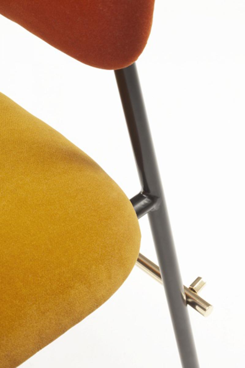 https://a.1stdibscdn.com/contemporary-classic-chair-miami-in-com-with-brass-details-for-sale-picture-7/f_40973/f_274125021645033224654/JPG_e004b34bedebc77779727226a5617134_master.jpg