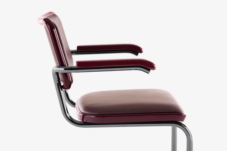 https://a.1stdibscdn.com/jil-sander-for-thonet-s-64-p-serious-02-in-lacquered-wood-an-red-leather-for-sale-picture-5/f_58922/f_477243421764181611211/JS_Thonet_S64P_SERIOUS_02_Glossy_Titan_graphite_ruby_red_Hochglanz_FF_327b_Litho_master.jpeg?width=768