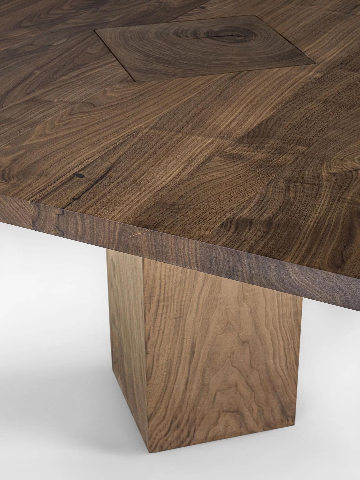https://a.1stdibscdn.com/junior-b-solid-wood-dining-table-designed-by-authentic-design-made-in-italy-for-sale-picture-6/f_49571/f_395116321714530970745/JUNIOR_B_design_Authentic_Design5_1_master.jpg