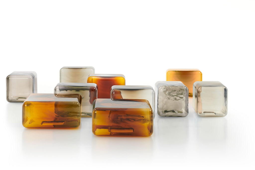 https://a.1stdibscdn.com/acerbis-lokum-rectangular-coffee-table-in-smoked-grey-by-sabine-marcelis-for-sale-picture-9/f_16392/f_397177421715720193685/JZSP93rQ_master.jpeg