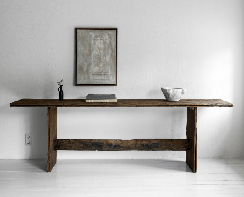 https://a.1stdibscdn.com/exceptional-bespoke-large-rustic-minimal-oak-console-table-for-sale-picture-13/f_25473/f_473577721762182142391/Jestebg_1_Feb2024_067_bearAus2500_master.jpg