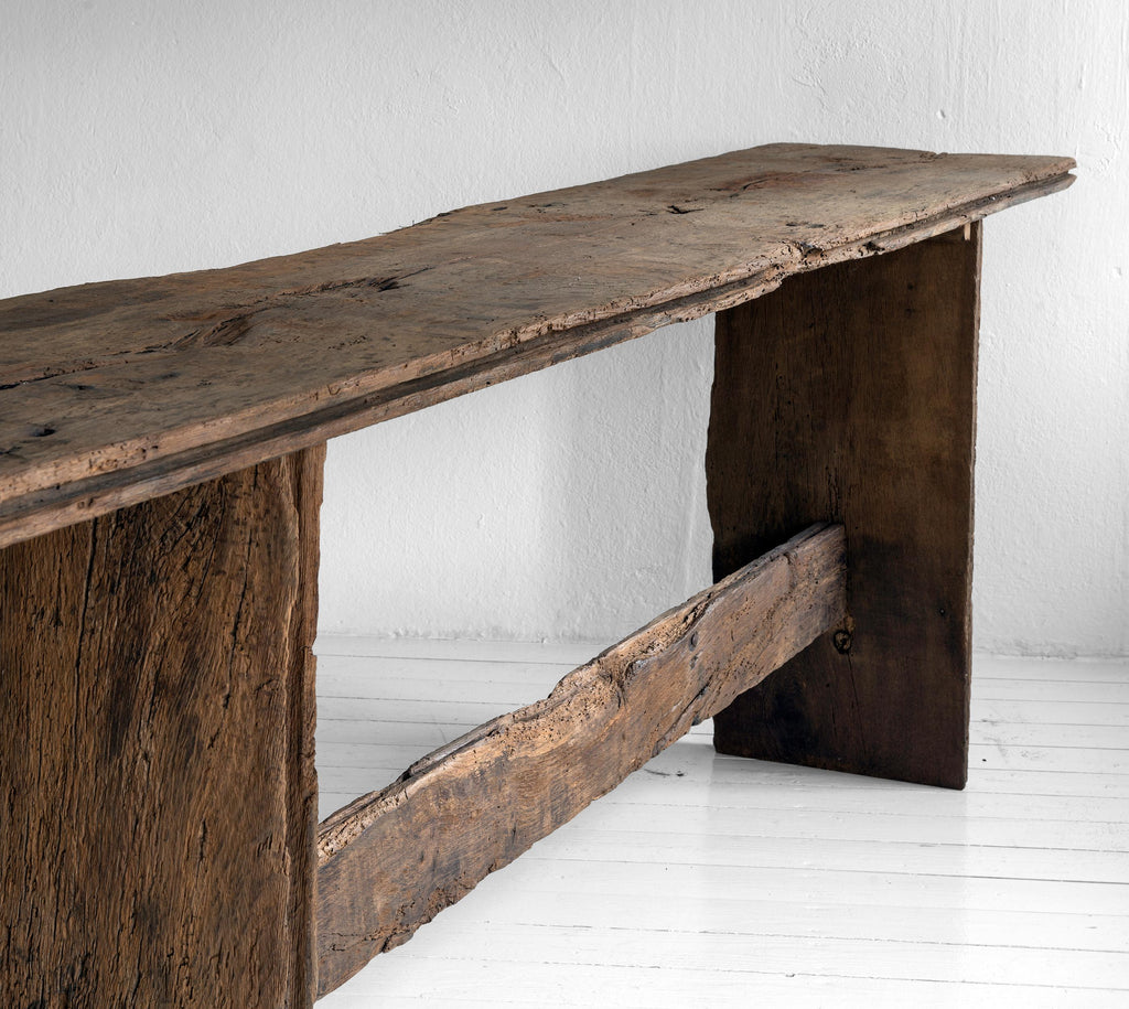 https://a.1stdibscdn.com/exceptional-bespoke-large-rustic-minimal-oak-console-table-for-sale-picture-9/f_25473/f_473577721762182139005/Jestebg_1_Feb2024_085_bearAusA2500_master.jpg