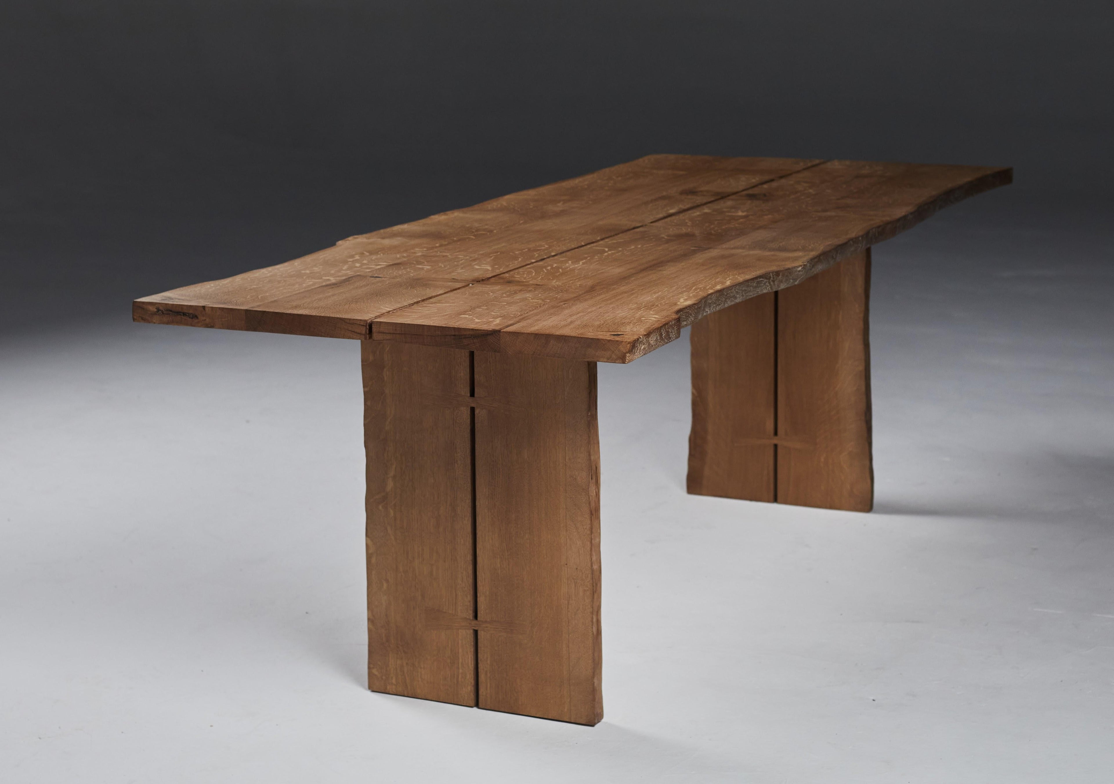 https://a.1stdibscdn.com/the-additions-butterfly-joined-table-with-live-edge-english-oak-for-sale-picture-7/f_28993/f_468839521759336092068/Jon0694_master.jpg