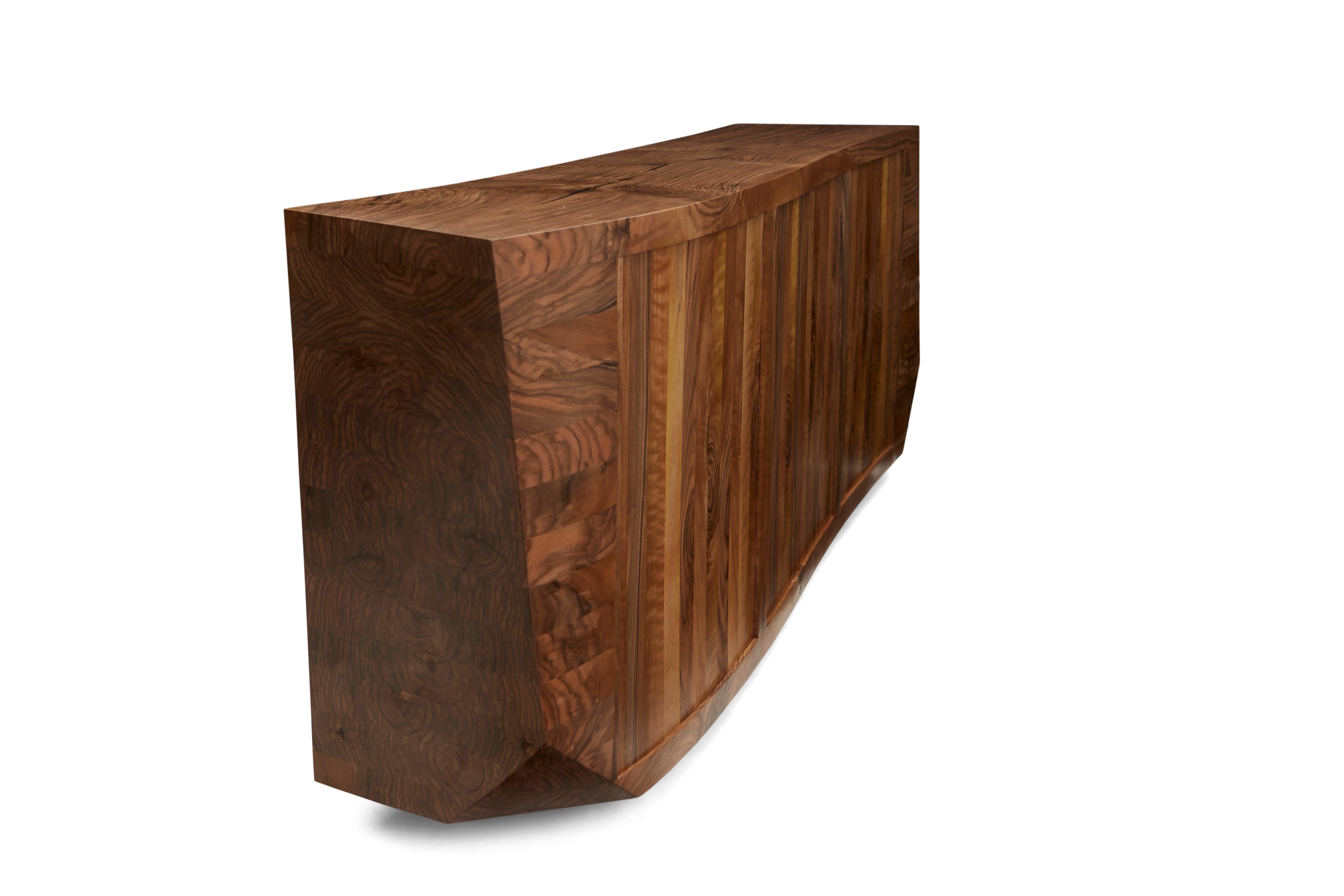 https://a.1stdibscdn.com/bespoke-asymmetrical-bookcase-of-solid-walnut-for-sale-picture-9/f_28993/f_366388621697459404732/Jon76909_master.jpg