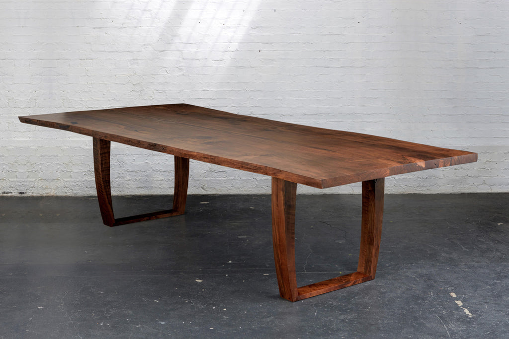 https://a.1stdibscdn.com/book-matched-rippled-english-walnut-table-for-sale-picture-5/f_28993/f_276254721646405802040/Jon94167_master.jpg