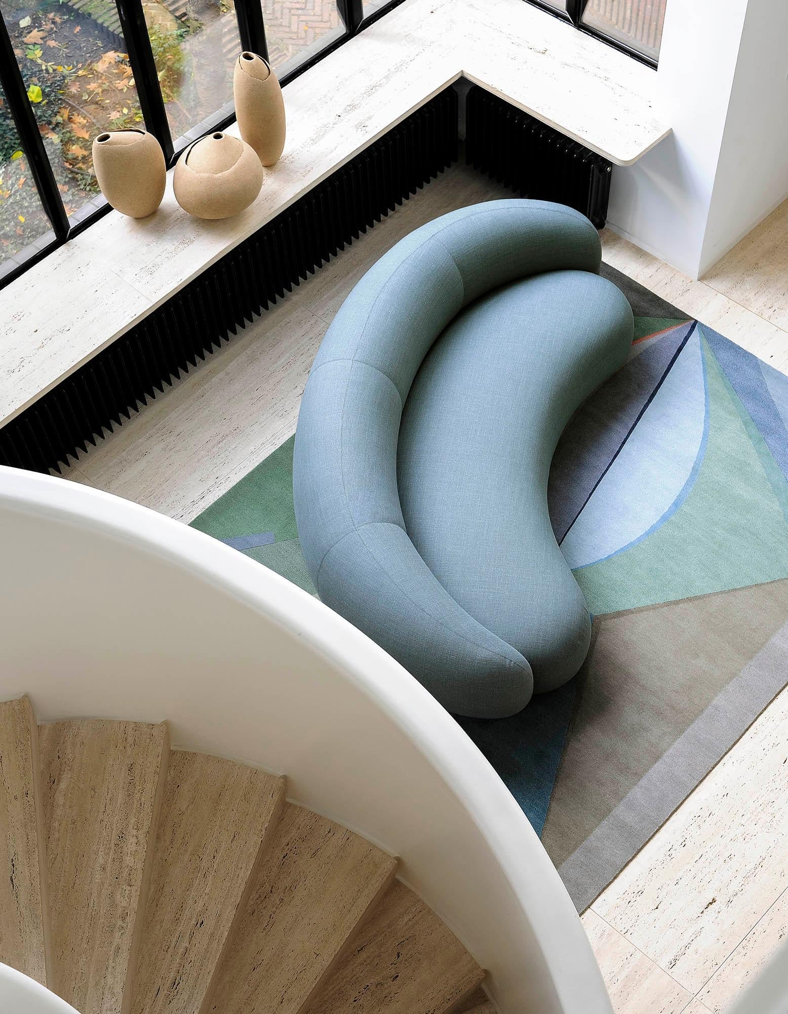 https://a.1stdibscdn.com/tacchini-julep-sofa-designed-by-jonas-wagell-for-sale-picture-2/f_44652/1606162162360/Julep_Antwerp_2_AndreaFerrari_1556x2000_master.jpg