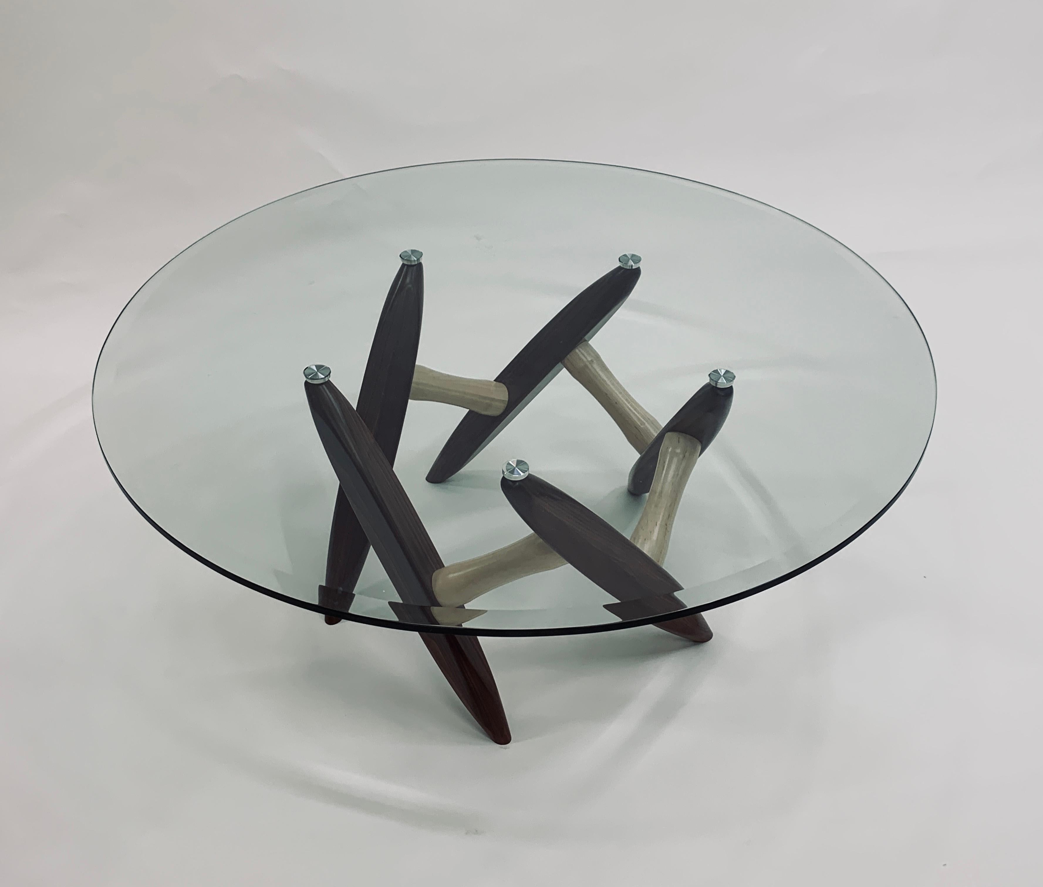 https://a.1stdibscdn.com/chiral-k-coffee-table-for-sale-picture-5/f_99452/f_419257321729187587647/K531_40_e_master.jpg