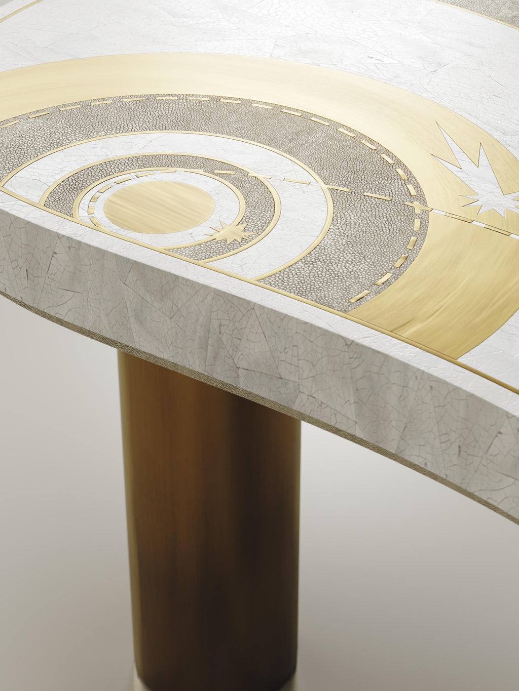 https://a.1stdibscdn.com/constellation-coffee-table-in-shagreen-shell-and-brass-by-kifu-paris-for-sale-picture-7/f_45491/f_490222621772235679507/KCF03_BRG_KAB0006_master.jpg
