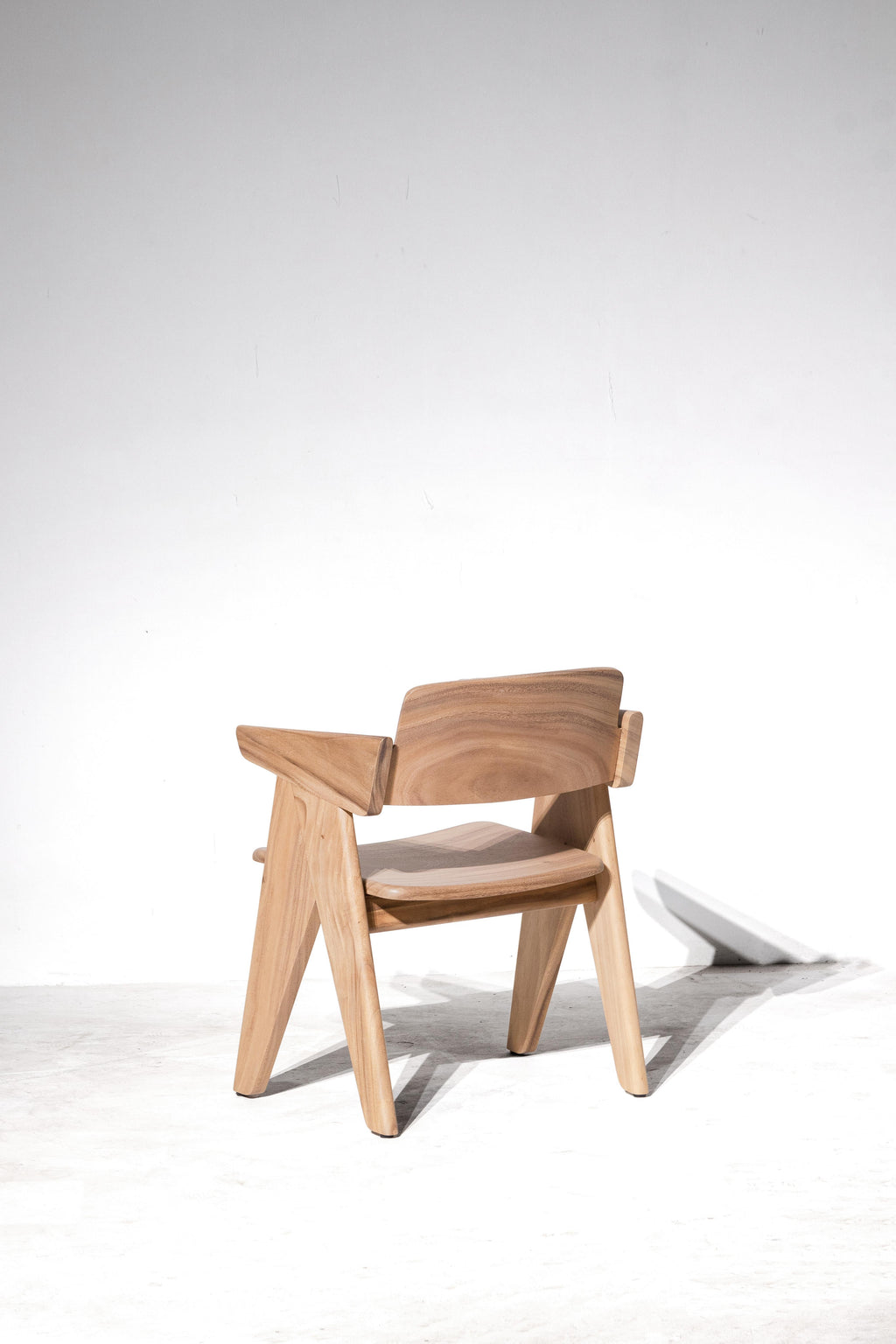 https://a.1stdibscdn.com/kena-chair-natural-light-acacia-wood-for-sale-picture-5/f_59862/f_261739021738632537264/KENA_armchair_NL_10__master.jpg