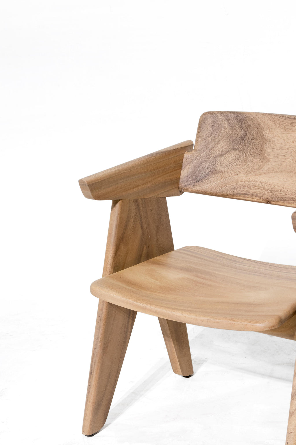 https://a.1stdibscdn.com/kena-chair-natural-light-acacia-wood-for-sale-picture-3/f_59862/f_261739021738632426965/KENA_armchair_Natural_Light_2_master.jpg