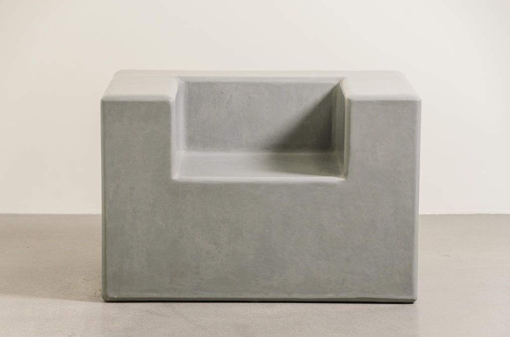 https://a.1stdibscdn.com/contemporary-arm-rest-chair-in-grey-lacquer-by-robert-kuo-limited-edition-for-sale-picture-2/f_17792/f_357411621692226690931/KUO_1068_2_master.jpg
