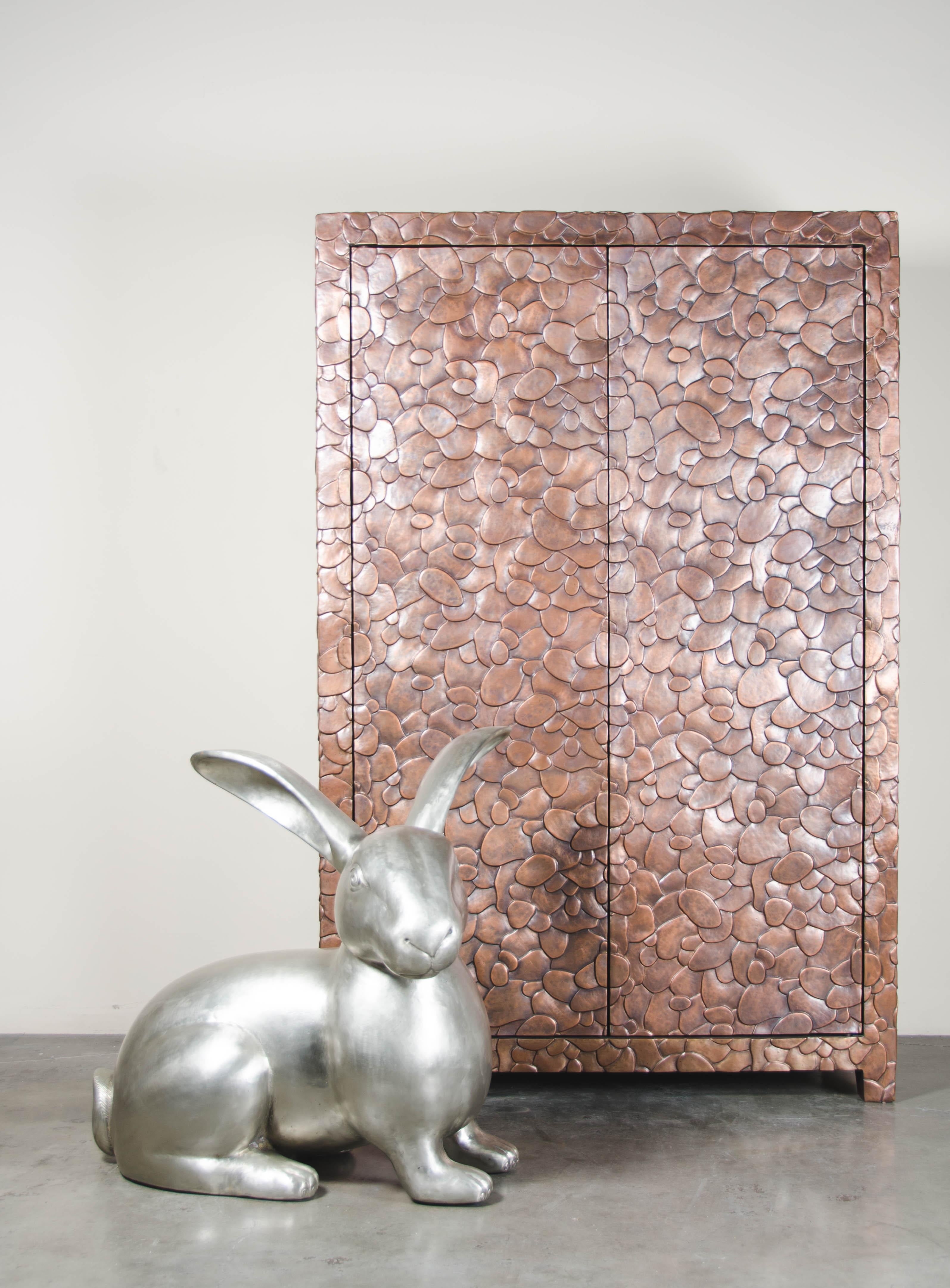 https://a.1stdibscdn.com/isola-design-armoire-copper-by-robert-kuo-limited-edition-for-sale-picture-4/f_17792/f_97746811556058872105/KUO_2577_32_master.jpg