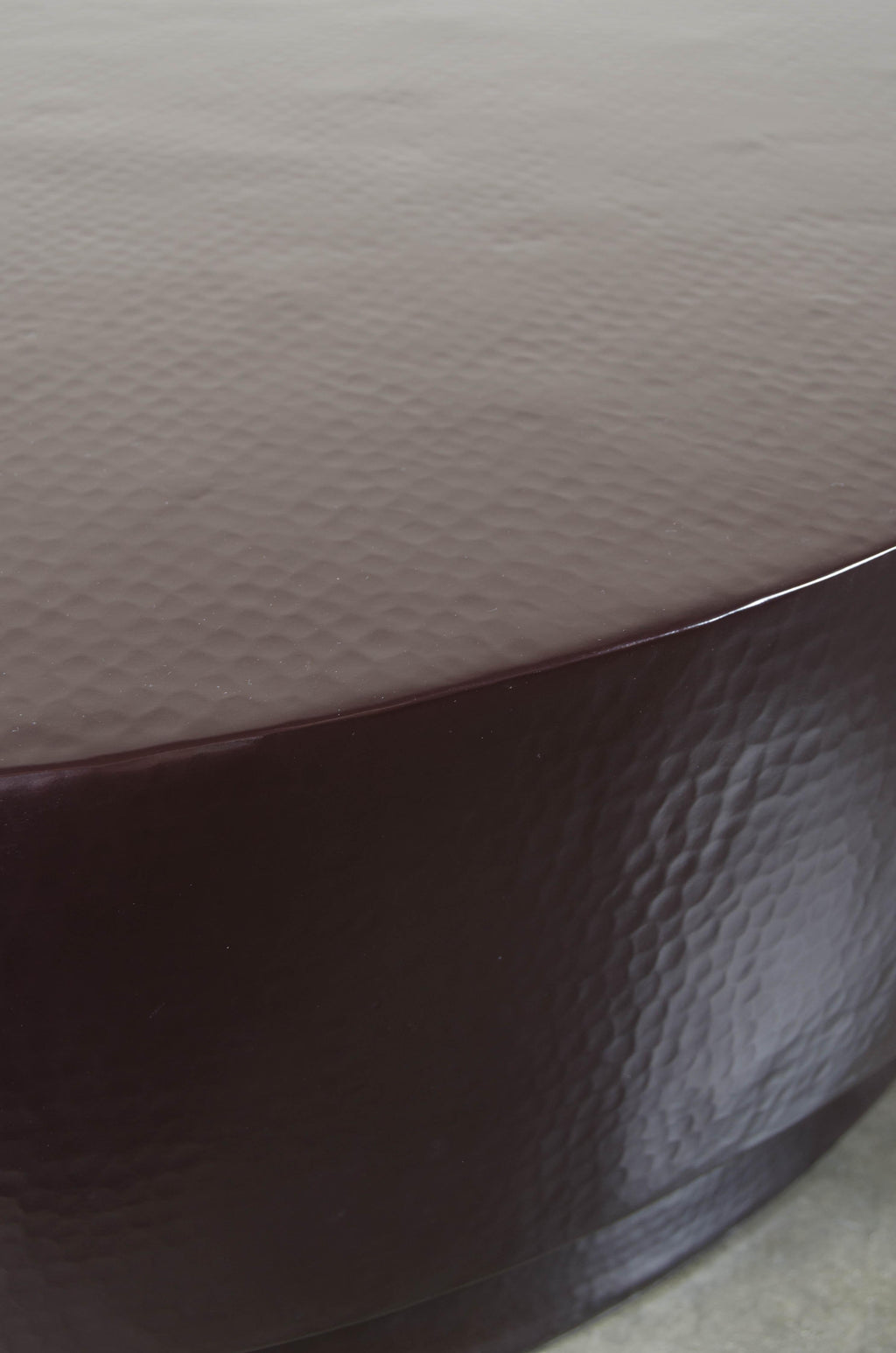 https://a.1stdibscdn.com/oval-coffee-table-copper-by-robert-kuo-hand-repousse-limited-edition-for-sale-picture-4/f_17792/1533231245889/KUO_3679_104_master.jpg