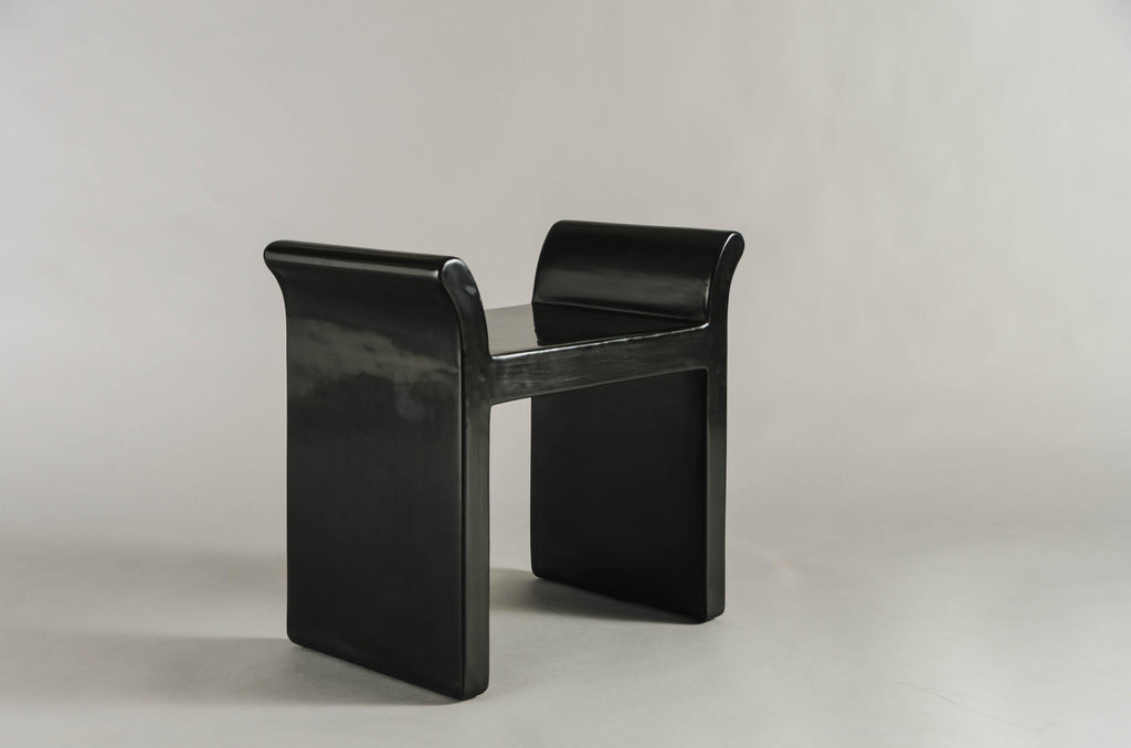 https://a.1stdibscdn.com/contemporary-black-lacquer-vanity-seat-by-robert-kuo-hand-made-limited-edition-for-sale-picture-4/f_17792/f_307938821665437569203/KUO_8818_4_master.jpg
