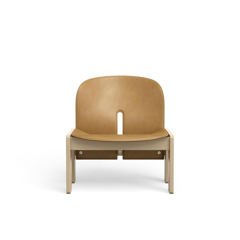 https://a.1stdibscdn.com/scarpa-chair-925-in-wood-and-leather-by-afra-and-tobias-scarpa-1966-for-sale-picture-15/f_14272/f_414811921726378223668/Karakter_Scarpa_925_Lounge_Chair_Ash_Natural_Naturale_Leather_Packshot_master.jpg?width=768