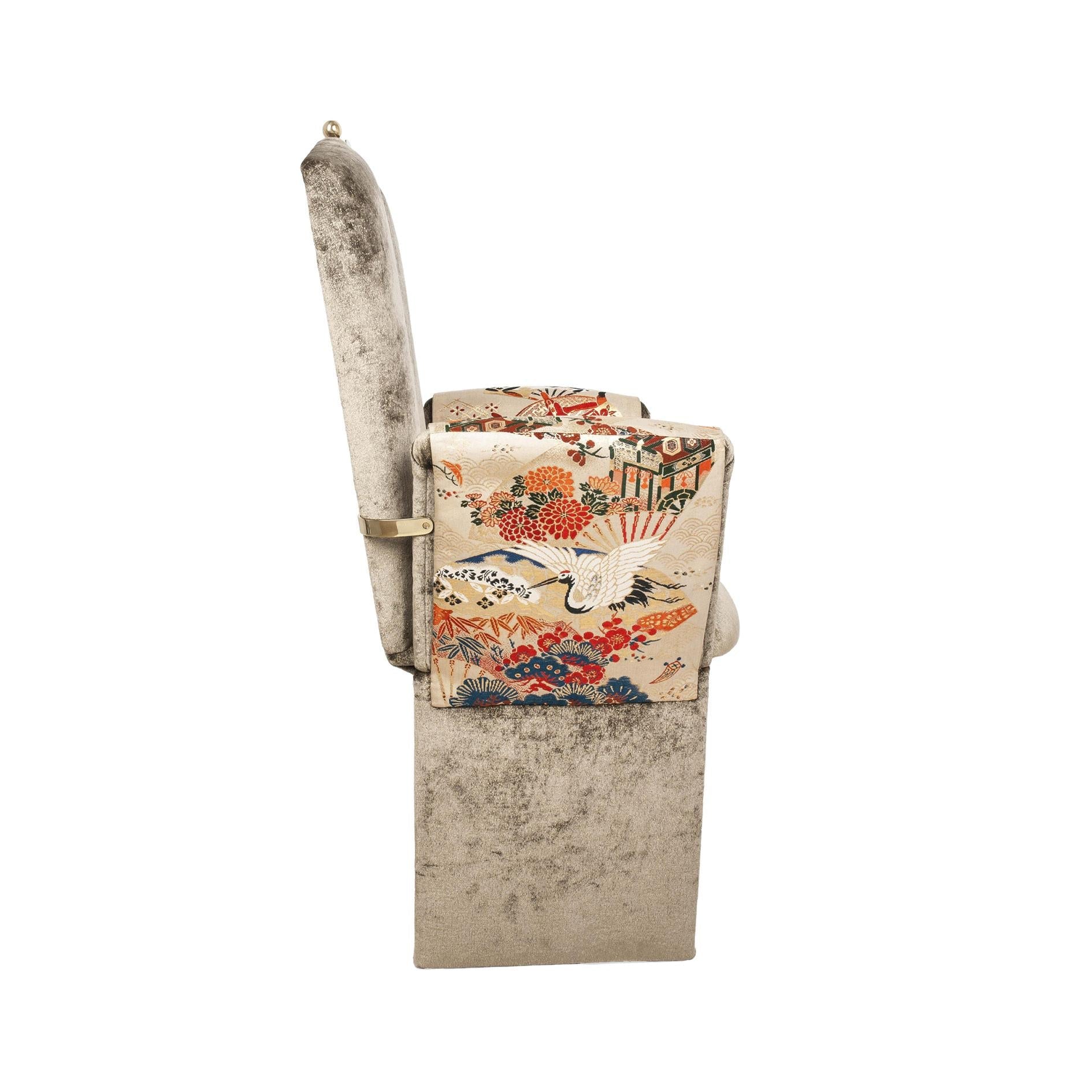 https://a.1stdibscdn.com/kimono-contemporary-chair-velvet-vintage-kimono-silk-silvered-glass-brass-for-sale-picture-3/f_16022/f_398094121716280394182/Kimono_Dining_Chair_15__master.jpg