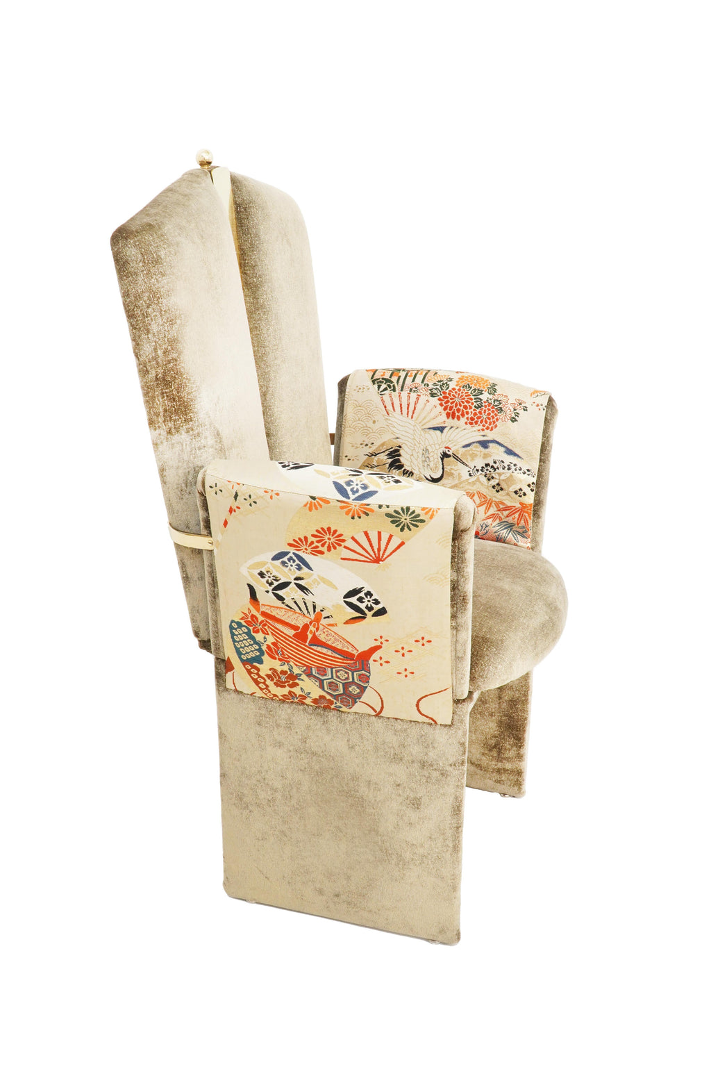 https://a.1stdibscdn.com/kimono-contemporary-chair-velvet-vintage-kimono-silk-silvered-glass-brass-for-sale-picture-2/f_16022/f_398094121716280395655/Kimono_Dining_Chair_6__master.jpg