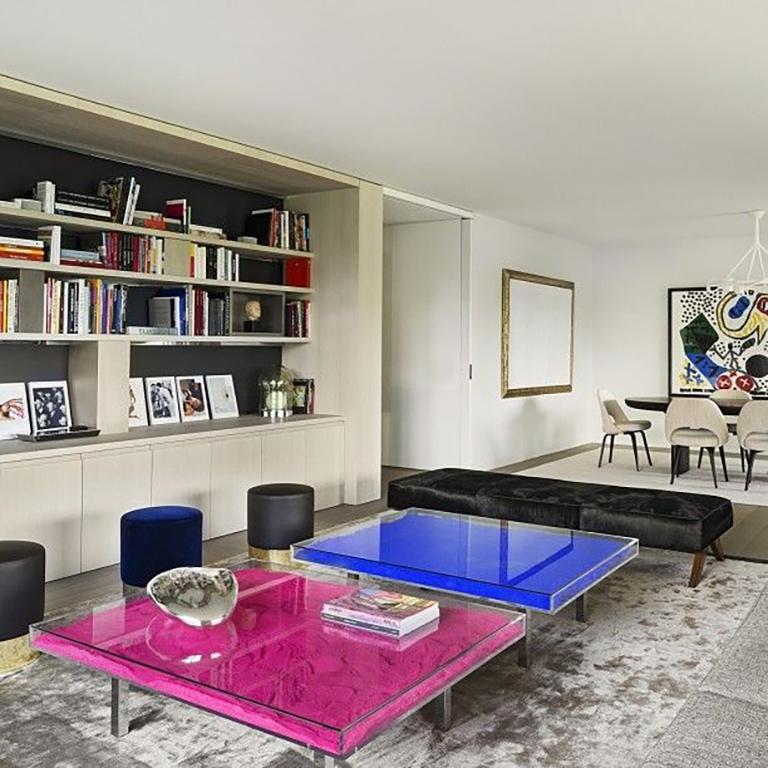 https://a.1stdibscdn.com/table-monopink-by-yves-klein-for-sale-picture-7/f_8922/f_359427421693410706101/Klein_Blue_and_Rose_Install8_master.jpg