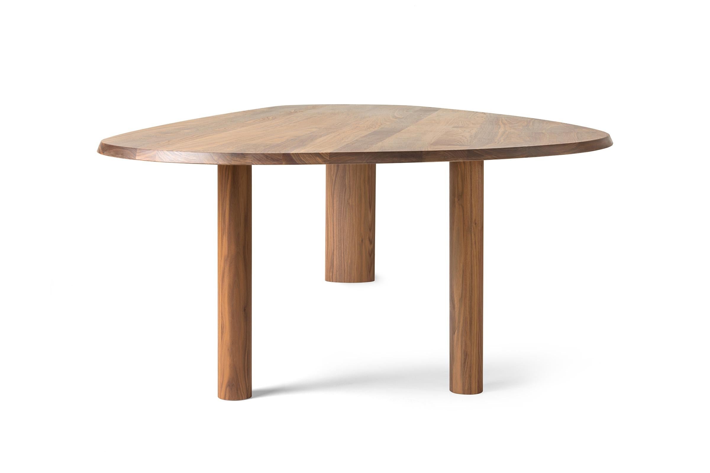 https://a.1stdibscdn.com/kluskens-pernette-dining-table-for-sale-picture-3/f_60392/f_366746221697630384067/Kluskens_180423_10_master.jpg