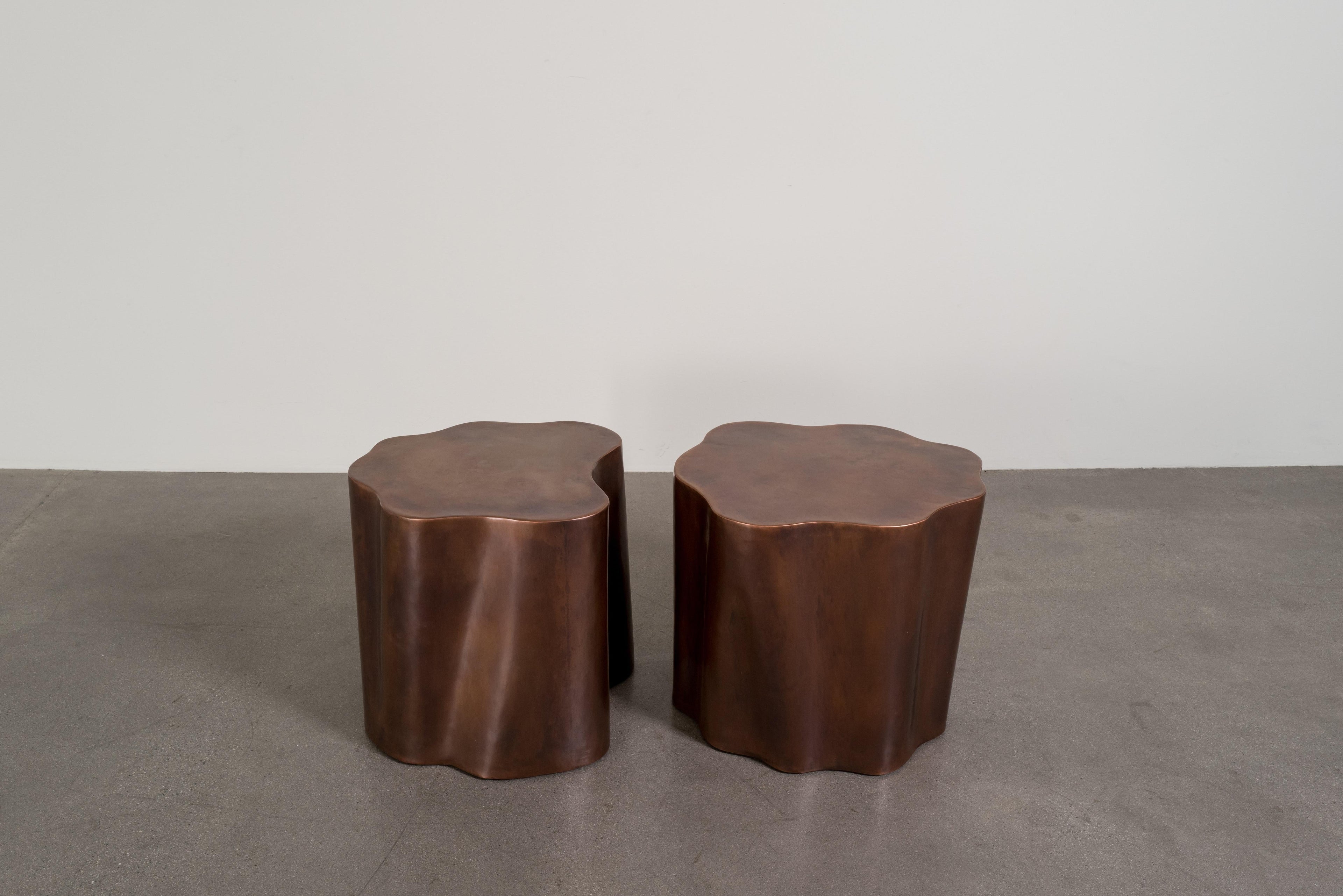 https://a.1stdibscdn.com/contemporary-repousse-copper-root-drum-tables-set-of-2-by-robert-kuo-for-sale-picture-4/f_17792/f_468163621758841047013/L1012888_24_master.jpg