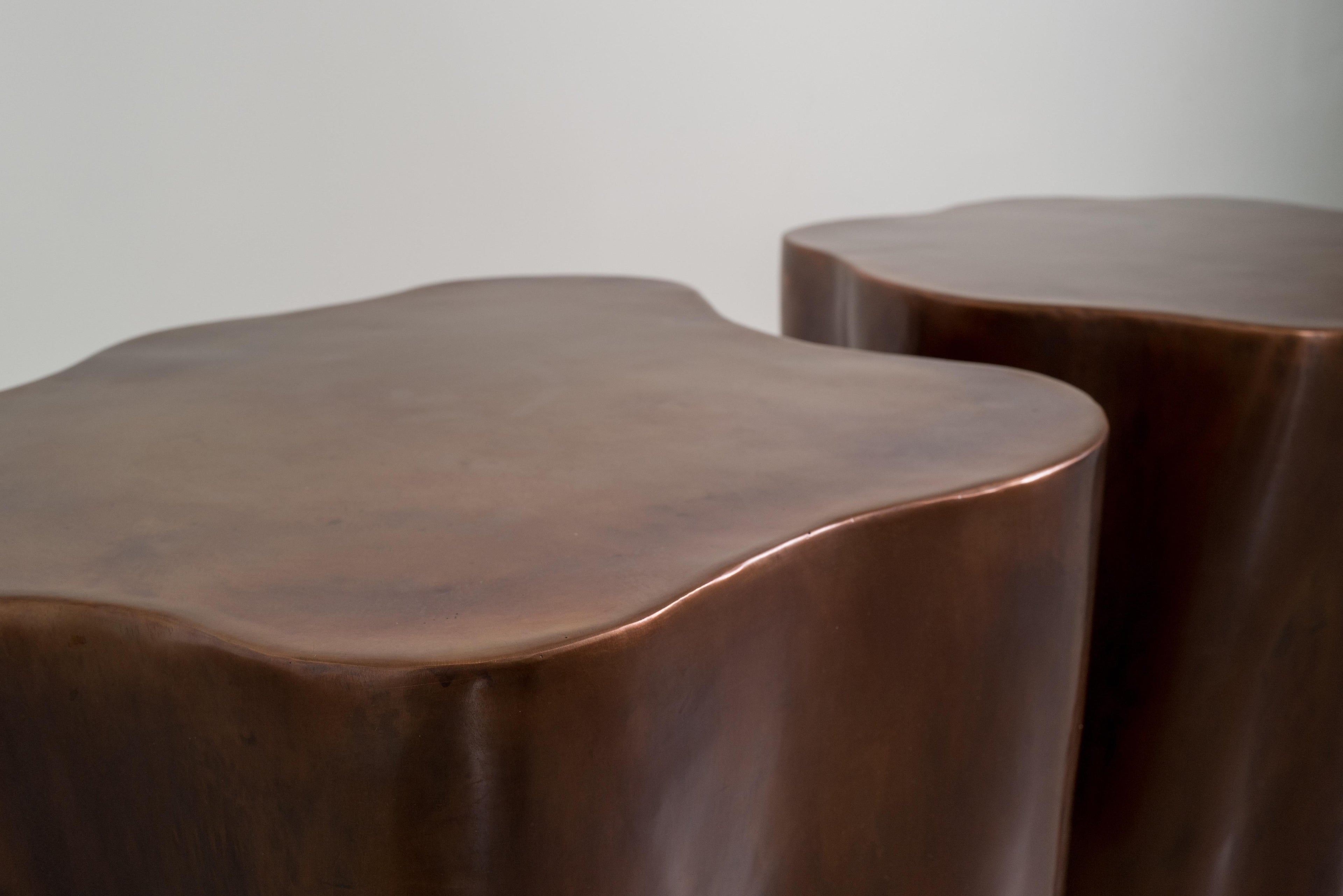 https://a.1stdibscdn.com/contemporary-repousse-copper-root-drum-tables-set-of-2-by-robert-kuo-for-sale-picture-6/f_17792/f_468163621758841046396/L1012893_27_master.jpg