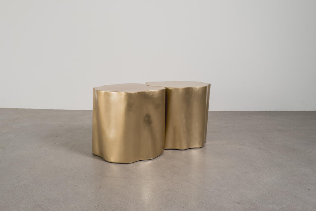 https://a.1stdibscdn.com/contemporary-repousse-brass-root-drum-tables-set-of-2-by-robert-kuo-for-sale-picture-3/f_17792/f_468140021758828312811/L1012913_34_master.jpg