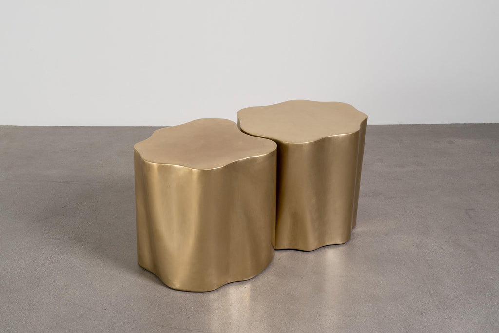 https://a.1stdibscdn.com/contemporary-repousse-brass-root-drum-tables-set-of-2-by-robert-kuo-for-sale-picture-4/f_17792/f_468140021758828309702/L1012916_35_master.jpg