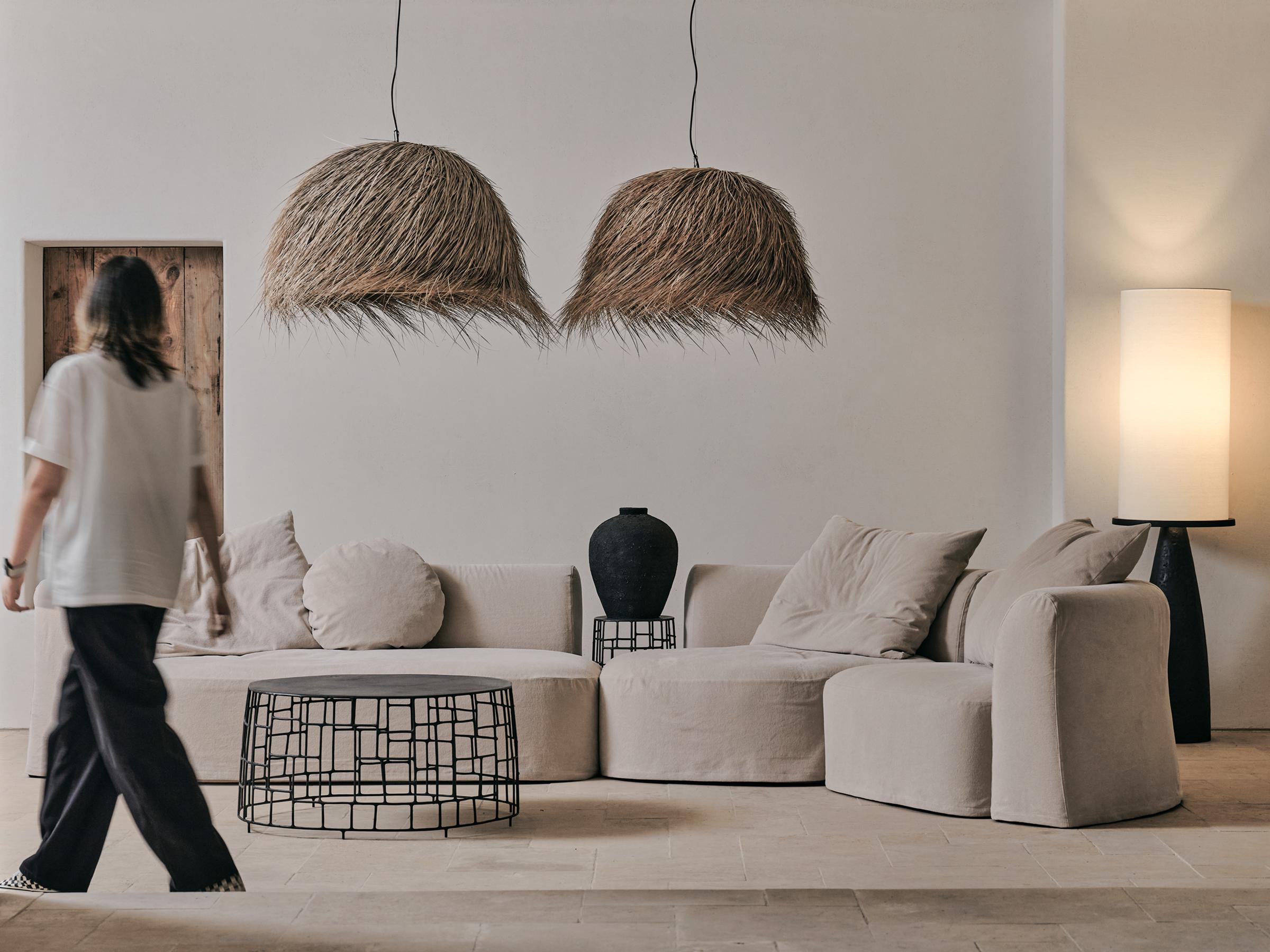 https://a.1stdibscdn.com/slay-sofa-by-daaz-for-sale-picture-4/f_12192/f_418263921728509237025/L8301_10_master.jpg
