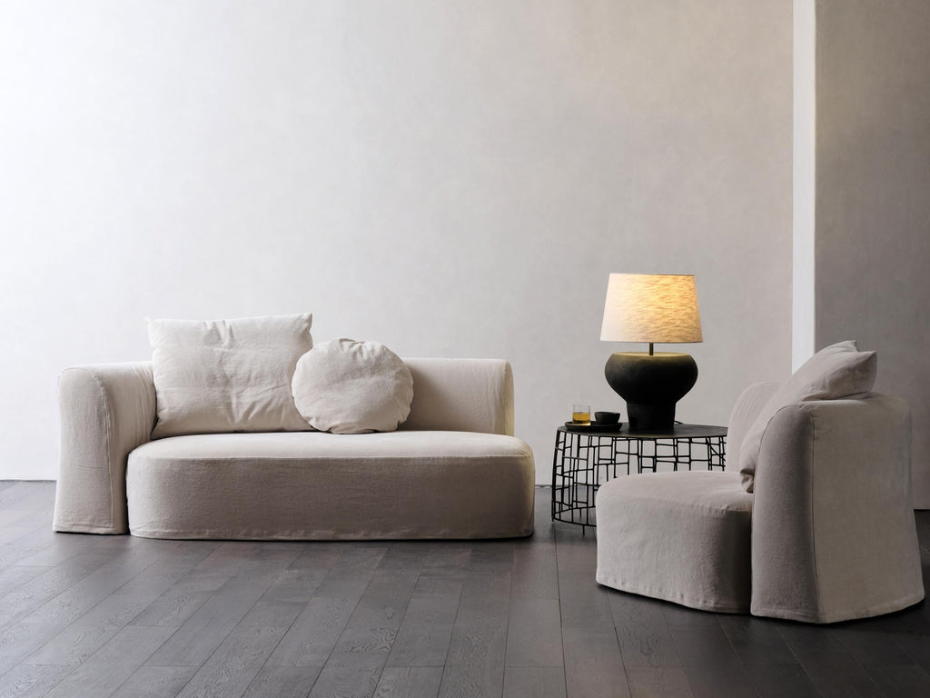 https://a.1stdibscdn.com/slay-sofa-by-daaz-for-sale-picture-3/f_12192/f_418263921728509236863/L8301_8_master.jpg
