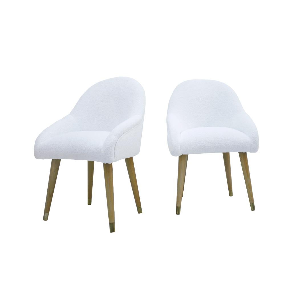 https://a.1stdibscdn.com/set-of-four-beechwood-brass-and-boucle-chairs-for-sale-picture-2/f_36703/f_219984921609781782411/LA00100223f_master.jpg