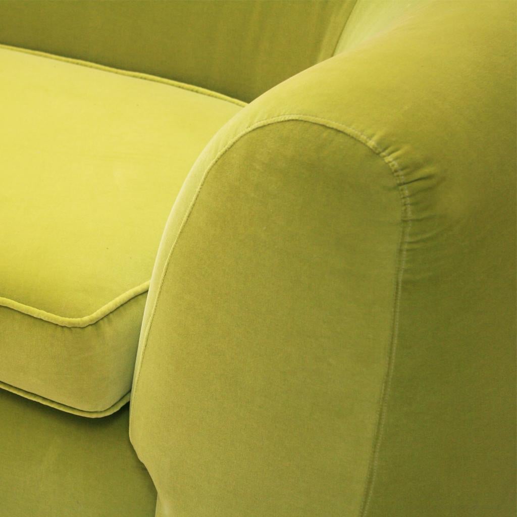 https://a.1stdibscdn.com/la-studio-contemporary-lime-cotton-velvet-curved-italian-sofa-for-sale-picture-10/f_9718/f_204343721599063439338/LA00100229i_master.jpg